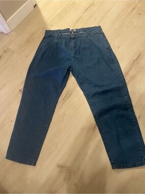 Relaxed Fit Women's Jeans in Dark Blue